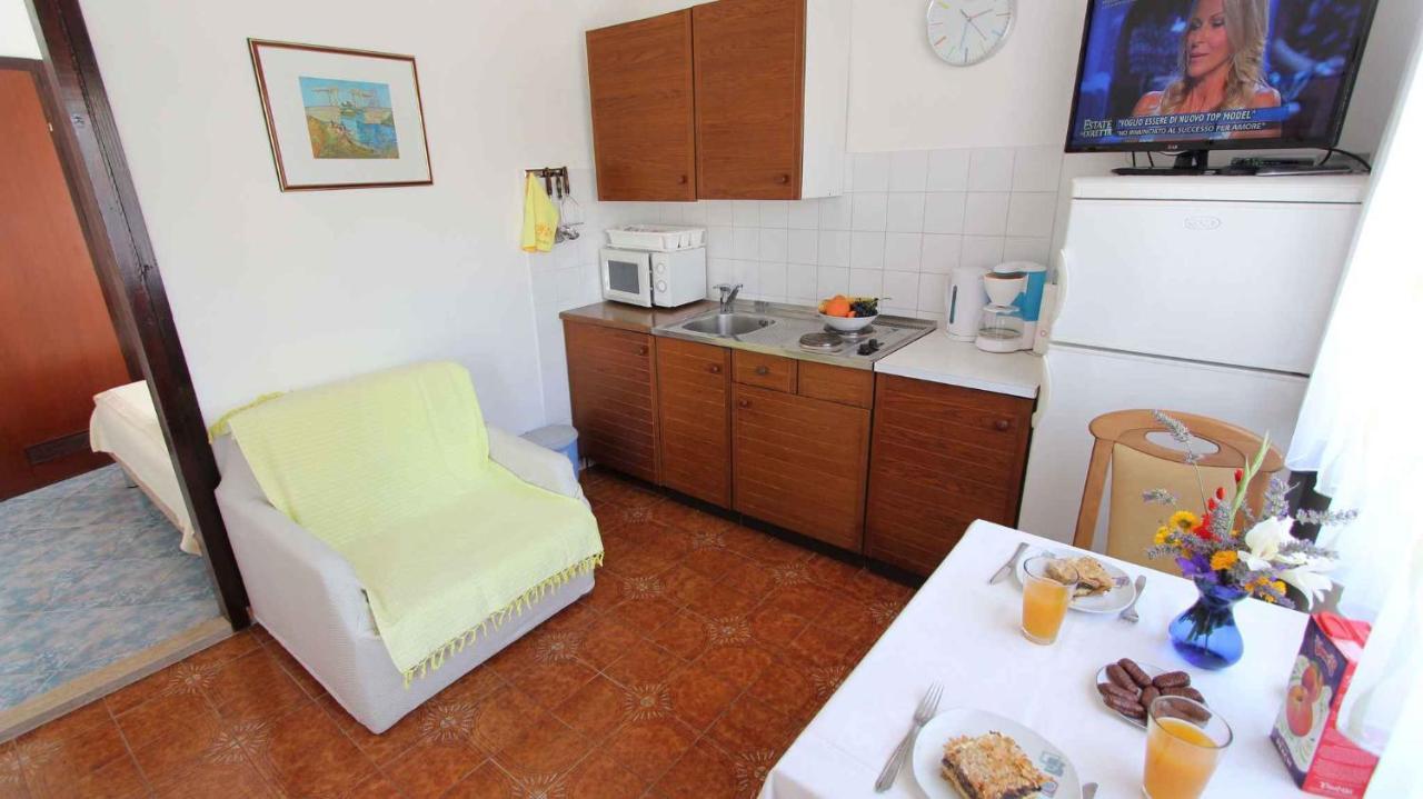 Studio In Vantacici/Insel Krk 14419 Extérieur photo